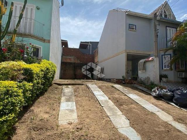Terreno no Condomínio Vale das Acácias no bairro Guarujá, Zona Sul de Porto Alegre