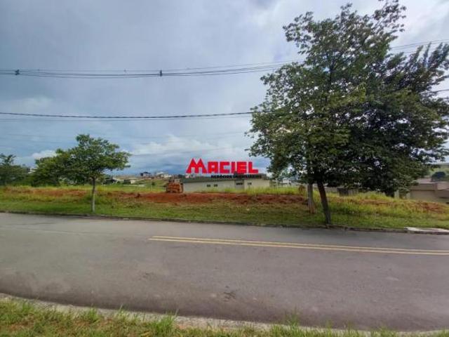 Terreno no condomínio Verana, ao lado da embraer, enfrente a via Cambui, pequeno declive, ótima topo