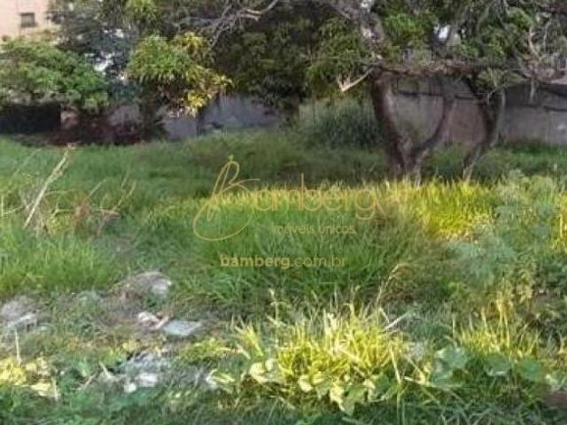 Terreno no Jardim Guedala todo tipo de construções! 980m2 !