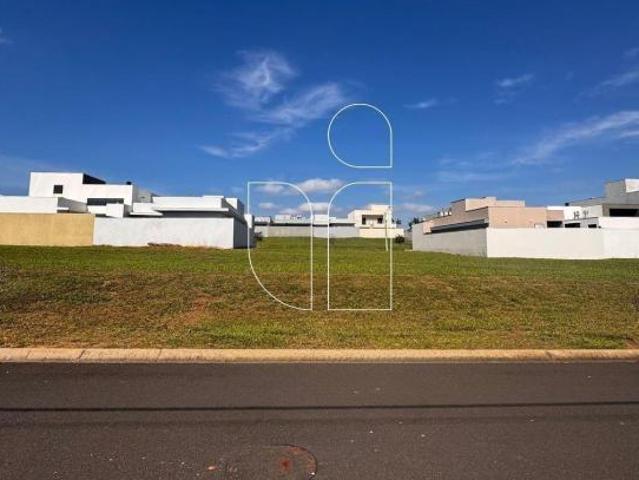 Terreno no Jardins de Renoir · 300m² · Segurança 24h em Marília