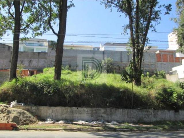 TERRENO NO PARQUE DOS PRÍNCIPES