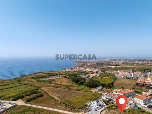 Terreno a 500 metros do mar com possibilidade de construção de 7 moradias