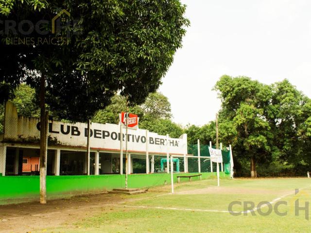 Terreno a orilla de carretera Federal en la Bocana Campos Bertha