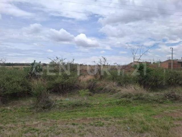 Terreno a pie de carretera en San José de la Ordeña