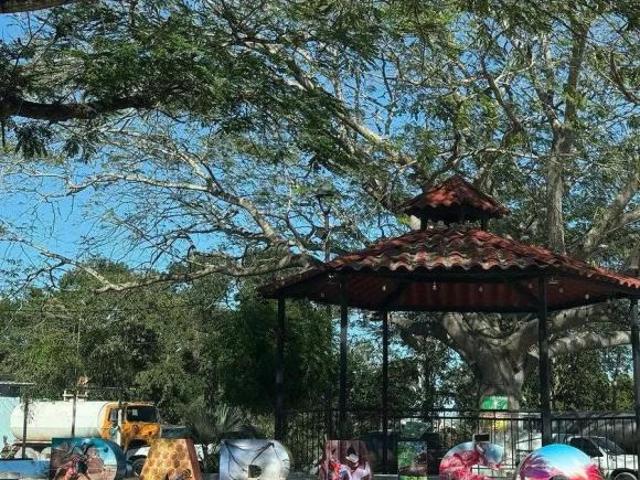 TERRENO A UNA CUADRA DE CARRETERA MERIDA PROGRESO