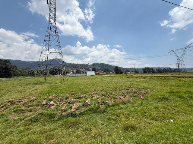 Terreno a una cuadra del centro de Amanalco