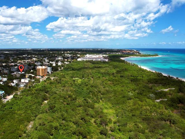 TERRENO A UNOS PASOS DE LA PLAYA EN PLAYA DEL CARMEN