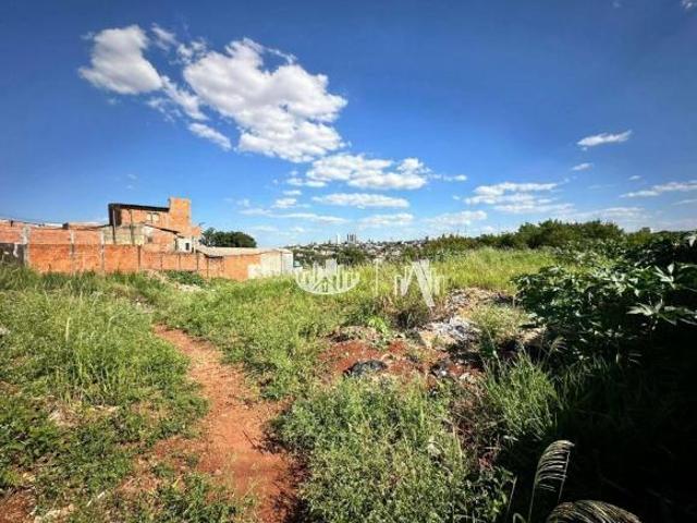 Terreno à venda, 1048 m² por R$ 187.000,00 Santiago Londrina/PR