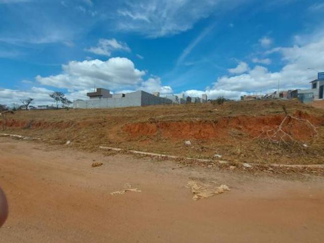 Terreno à venda, 221 m² por R$ 107.000,00 Flamboyant Varginha/MG