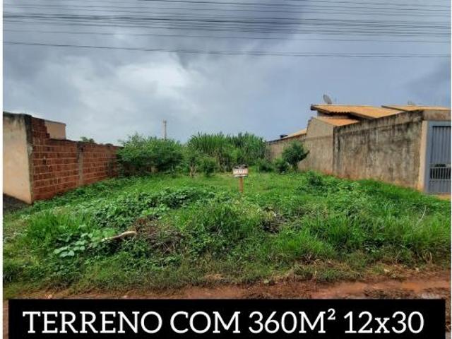 TERRENO À VENDA