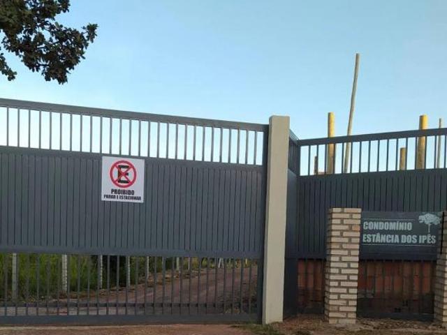 Terreno à venda 300 m2 15x20 em condomínio Estancia dos Ipês
