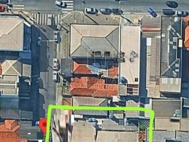 Terreno à venda com área útil de 300m² com 2 casas habitáveis Vila Camilópolis