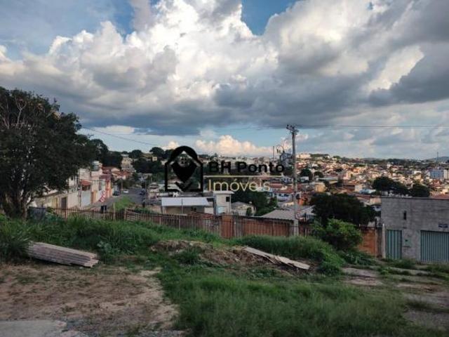 TERRENO A VENDA COM CASA EM LOCALIZAÇÃO PRIVILEGIADA NO BAIRRO GLÓRIA BH