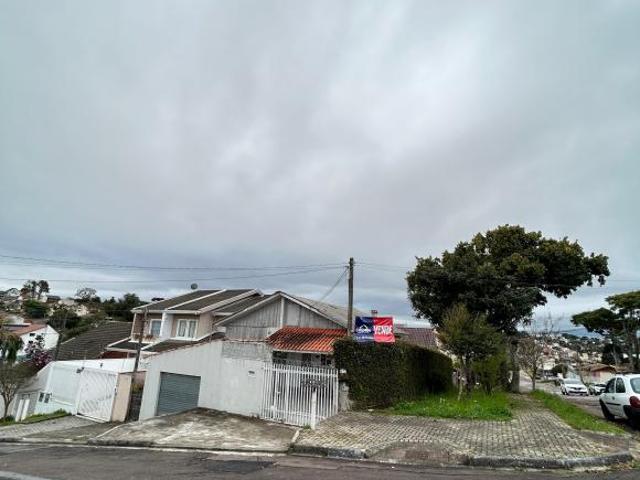 Terreno à Venda com Duas Casas – Excelente localização no bairro Boa Vista