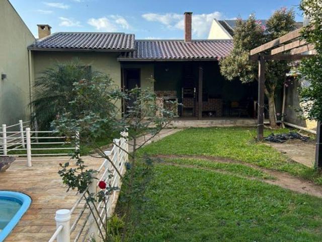 Terreno à venda com piscina e quiosque com churrasqueira no Parque da Matriz em Cachoeirinha