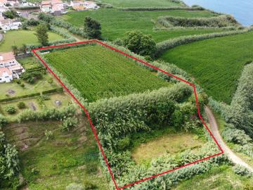 Terreno à Venda com Vista Mar em Candelaria,Ponta Delgada, São Miguel