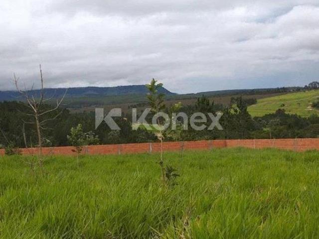 Terreno à venda com 1000 m² em Centro, Bofete