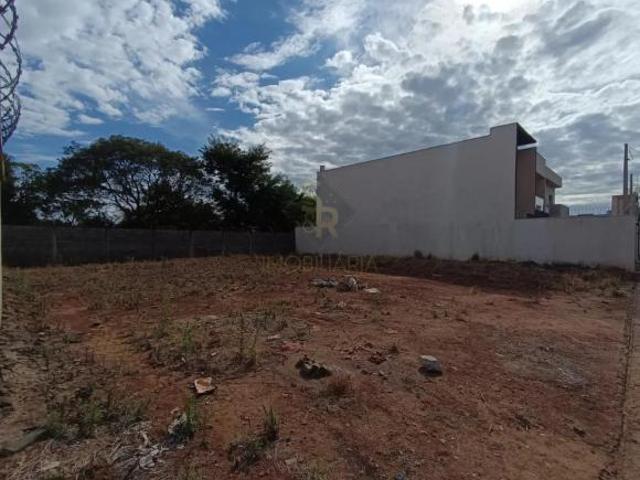 Terreno à Venda com 240 m² no Condomínio Villas Mabel, em Ribeirão Preto/SP