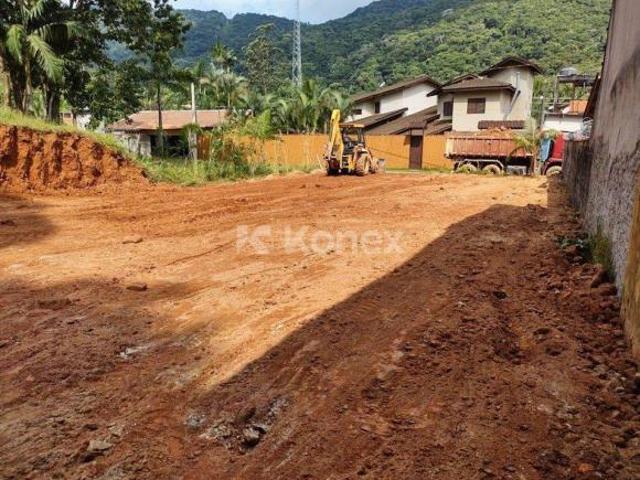 Terreno à venda com 250 m² em Boiçucanga, São Sebastião