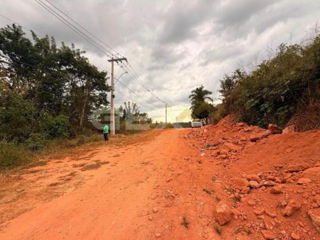 Terreno à Venda com 250m² no Bairro Nações em Divinópolis MG