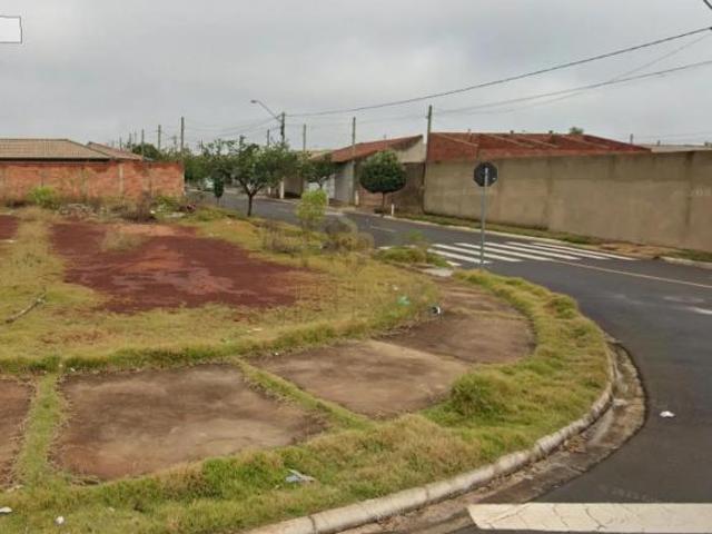 Terreno à venda com 298,89 m² de área no bairro Jardim Cristo Redentor, em Ribeirão Preto/SP
