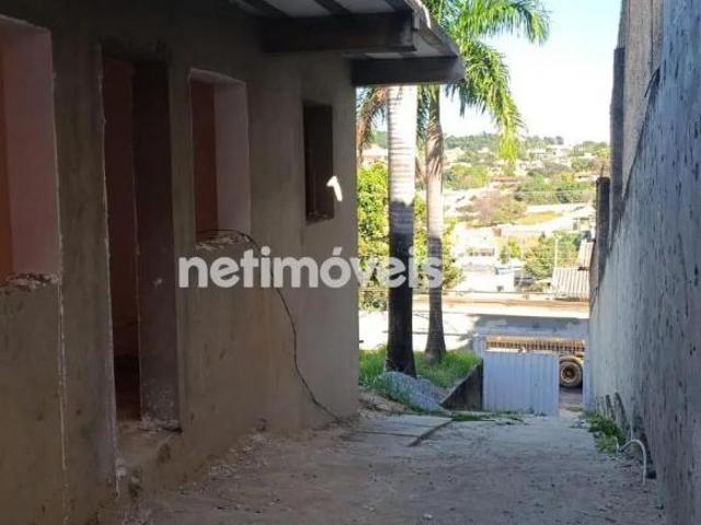 Terreno à venda com 4 casas em fase de acabamento, 528m²  Céu Azul/Copacabana
