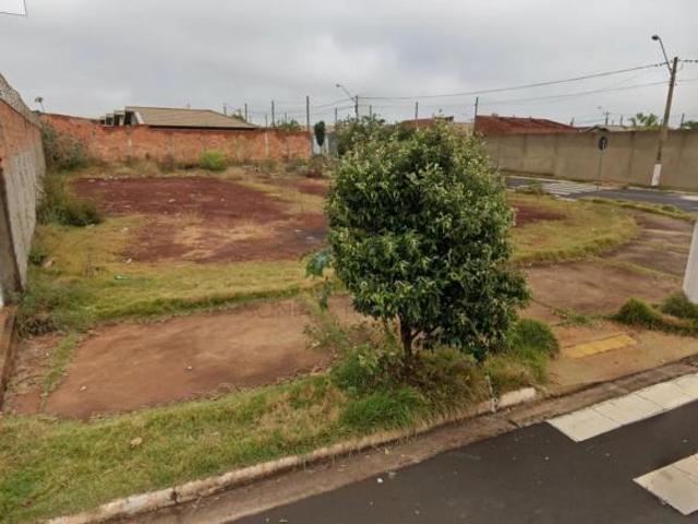 Terreno à venda com 606,09 m² de área no bairro Jardim Cristo Redentor, em Ribeirão Preto/SP