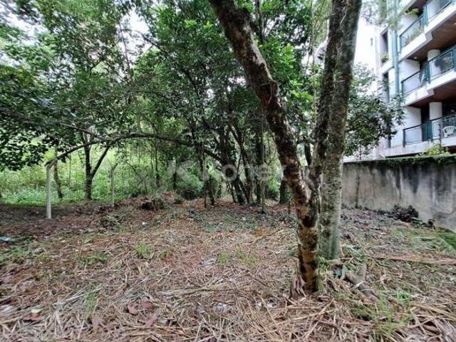 Terreno à venda com 712 m² em Jardim Ampliação, São Paulo