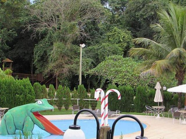 TERRENO A VENDA CONDOMINIO ROYAL FOREST