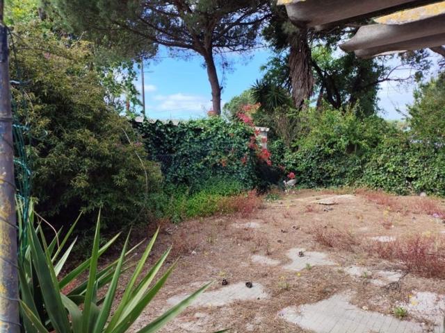 Terreno à venda Capuchos, Almada, Setúbal
