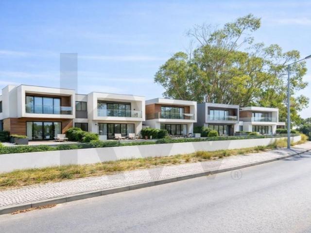 Terreno à venda Charneca de Caparica, Setúbal