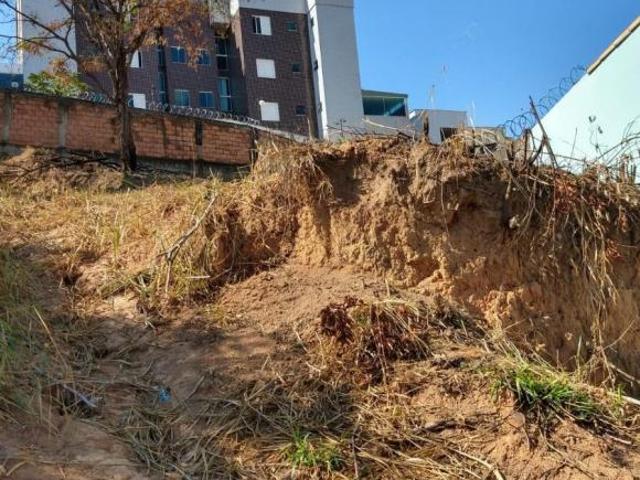 Terreno à venda Arvoredo 2ª Seção