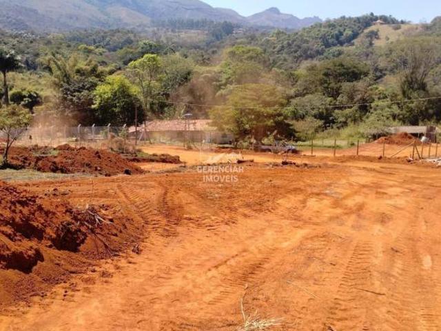Terreno á Venda de 1000 m², com Casa pré moldada em Término de Construção em Itatiaiuçu!