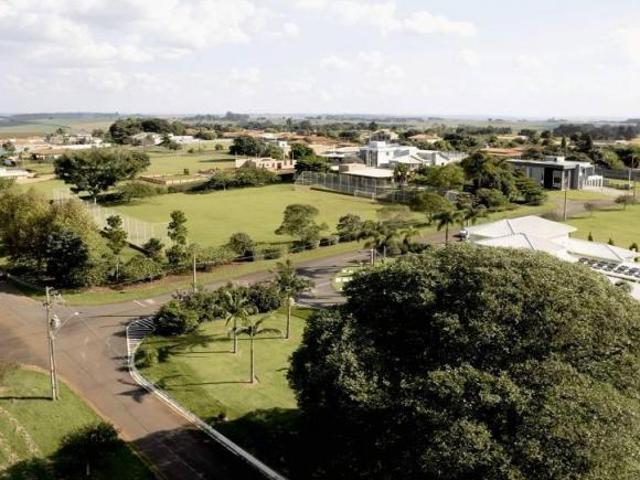 Terreno à venda de 1000 metros no Condomínio Jatobá