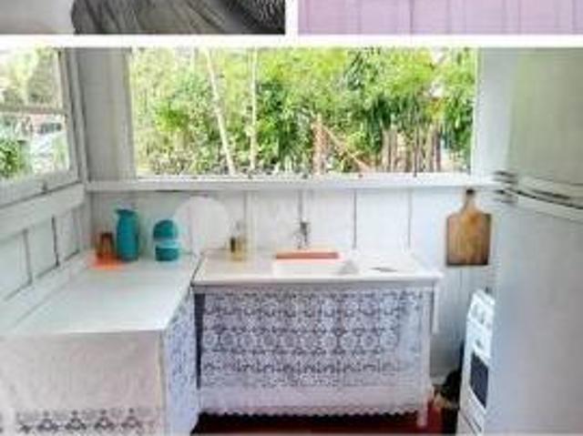 Terreno a venda de 350m,com casa de 40m na Ilha do Mel Brasília