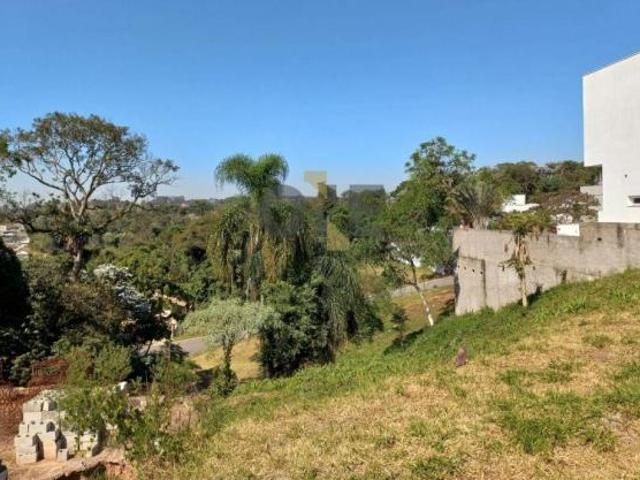 Terreno à venda em Cotia