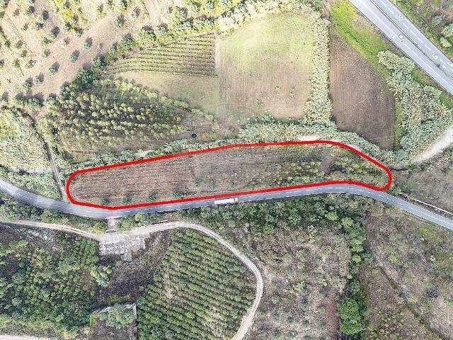 Terreno à venda em Coimbra