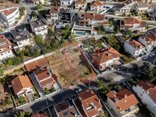 Terreno à venda em Coimbra