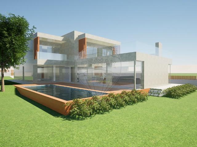 Terreno à venda em Colares, Sintra RE/MAX Portugal