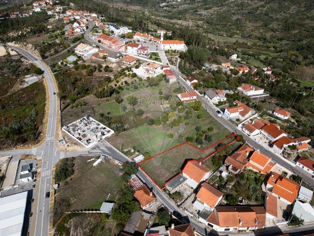 Terreno à venda em Colmeias e Memória, Leiria RE/MAX Portugal