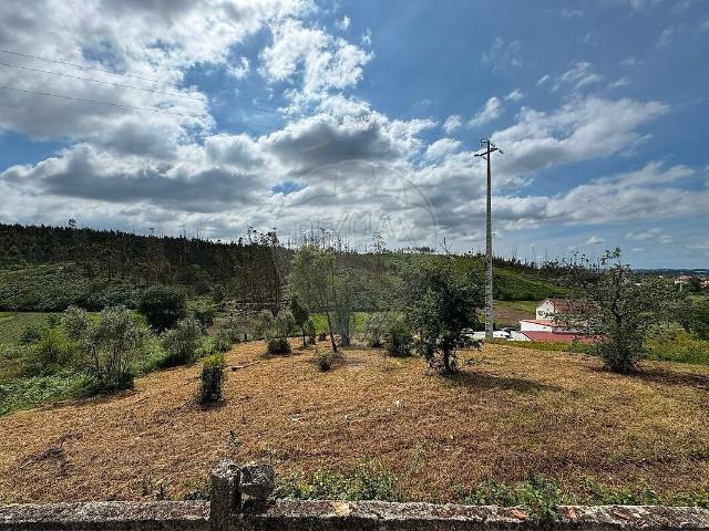 Terreno à venda em Colmeias e Memória, Leiria RE/MAX Portugal