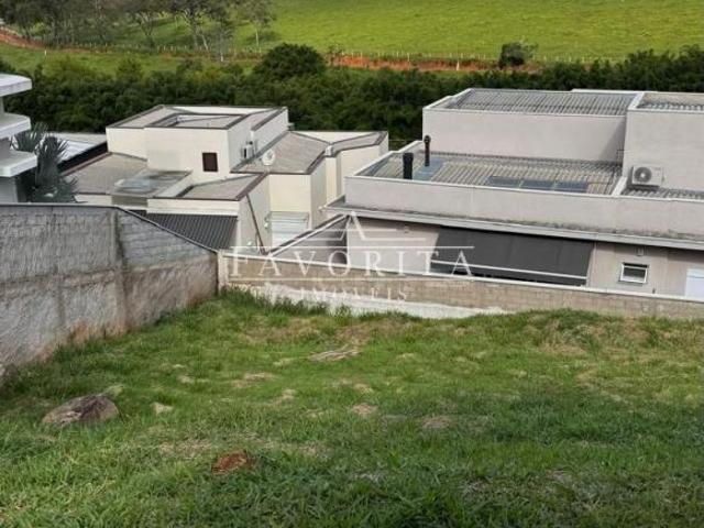 Terreno à venda em Condomínio Villa Real de Bragança