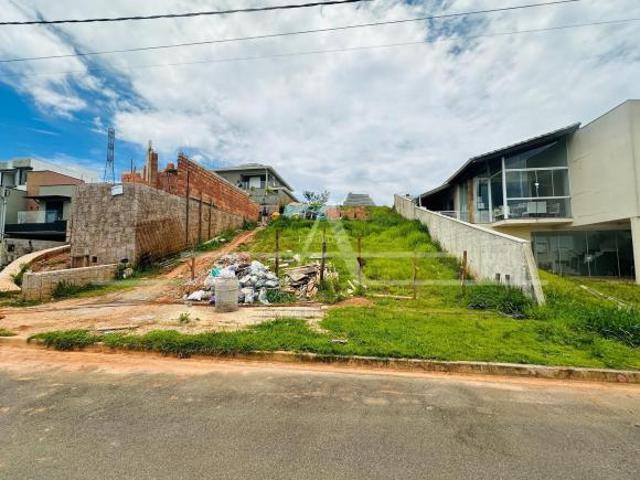 Terreno à venda em Condomínio Villa Real de Bragança