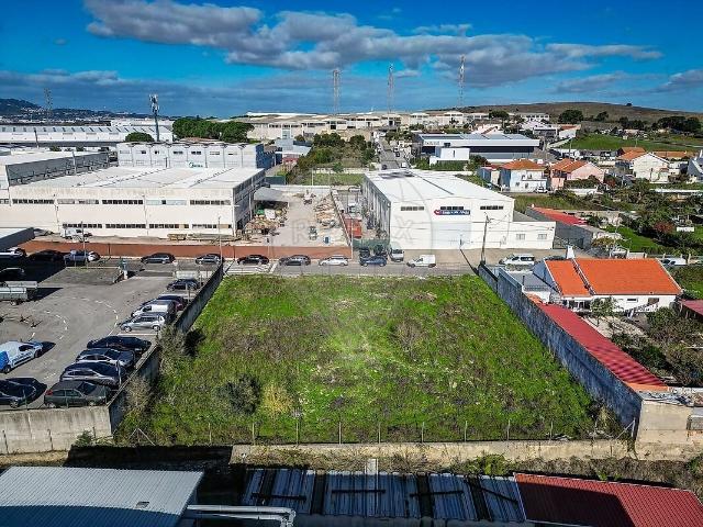 Terreno à venda em Cacém e São Marcos, Sintra RE/MAX Portugal