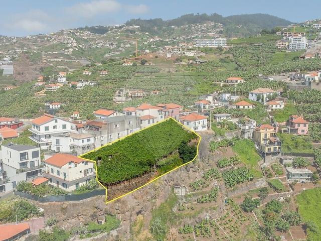 Terreno à venda em Câmara de Lobos, Câmara de Lobos RE/MAX Portugal