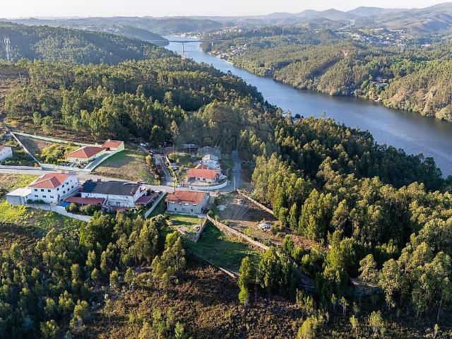 Terreno à venda em Canedo, Vale e Vila Maior, Santa Maria da Feira RE/MAX Portugal