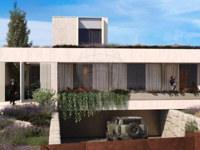 Terreno à venda em Canidelo, Vila Nova de Gaia RE/MAX Portugal