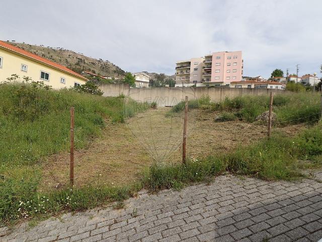 Terreno à venda em Cantar Galo e Vila do Carvalho, Covilhã RE/MAX Portugal