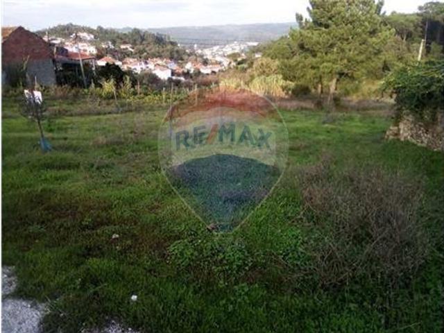 Terreno à venda em Caranguejeira, Leiria RE/MAX Portugal