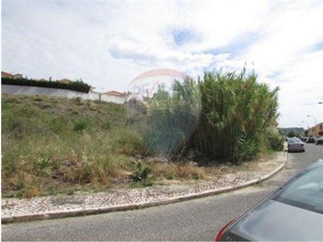 Terreno à venda em Carregado e Cadafais, Alenquer RE/MAX Portugal